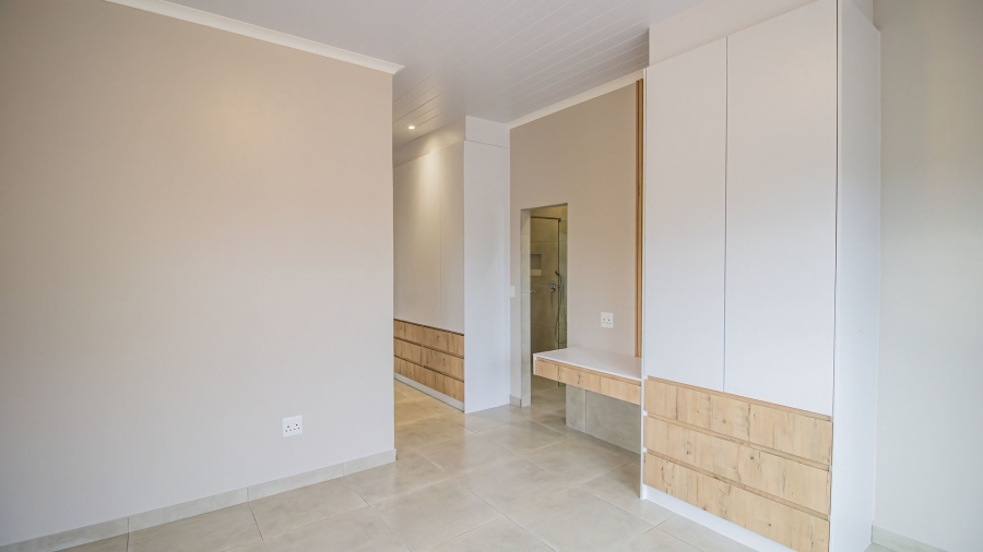 4 Bedroom Property for Sale in Country Club Western Cape